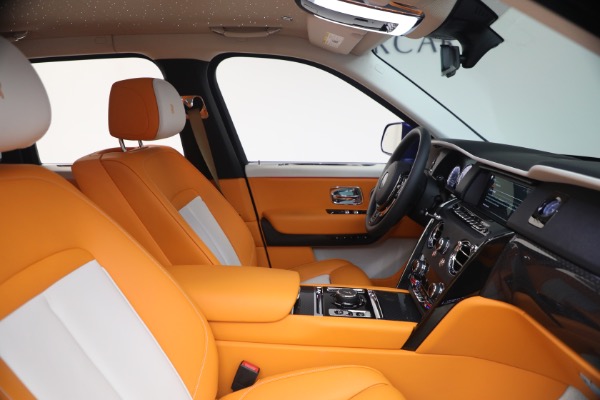 Used 2023 Rolls-Royce Black Badge Cullinan for sale $375,900 at Bugatti of Greenwich in Greenwich CT 06830 19