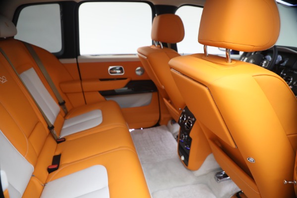 Used 2023 Rolls-Royce Black Badge Cullinan for sale $375,900 at Bugatti of Greenwich in Greenwich CT 06830 23