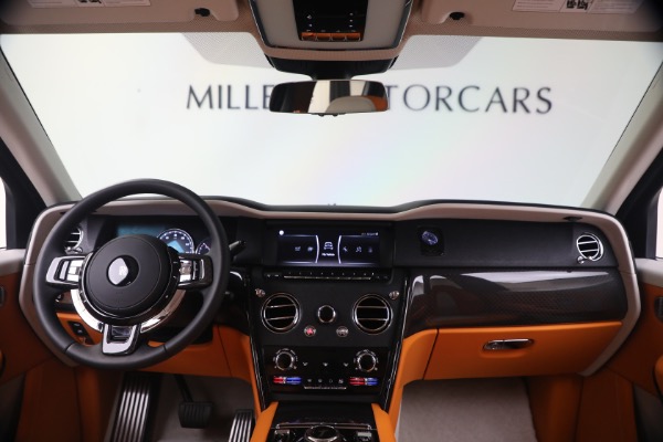 Used 2023 Rolls-Royce Black Badge Cullinan for sale $375,900 at Bugatti of Greenwich in Greenwich CT 06830 4