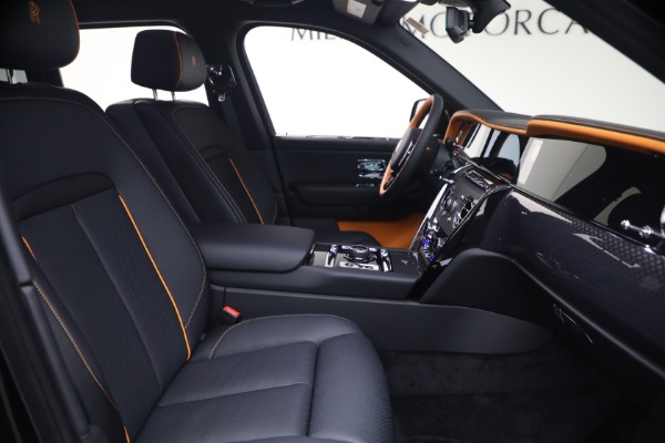New 2026 Rolls-Royce Black Badge Cullinan for sale $575,450 at Bugatti of Greenwich in Greenwich CT 06830 19