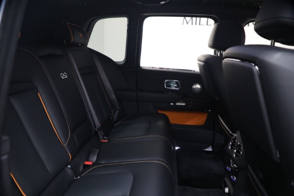 New 2026 Rolls-Royce Black Badge Cullinan for sale $575,450 at Bugatti of Greenwich in Greenwich CT 06830 25