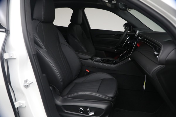 New 2026 Maserati Grecale Modena V6 for sale $95,345 at Bugatti of Greenwich in Greenwich CT 06830 16