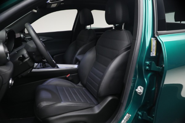 Used 2024 Alfa Romeo Tonale Hybrid Ti for sale $30,900 at Bugatti of Greenwich in Greenwich CT 06830 15