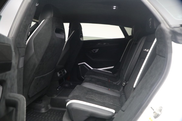 Used 2024 Lamborghini Urus Performante for sale $289,900 at Bugatti of Greenwich in Greenwich CT 06830 19