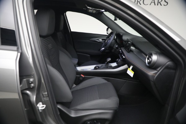 New 2026 Alfa Romeo Tonale Sprint for sale $43,935 at Bugatti of Greenwich in Greenwich CT 06830 15