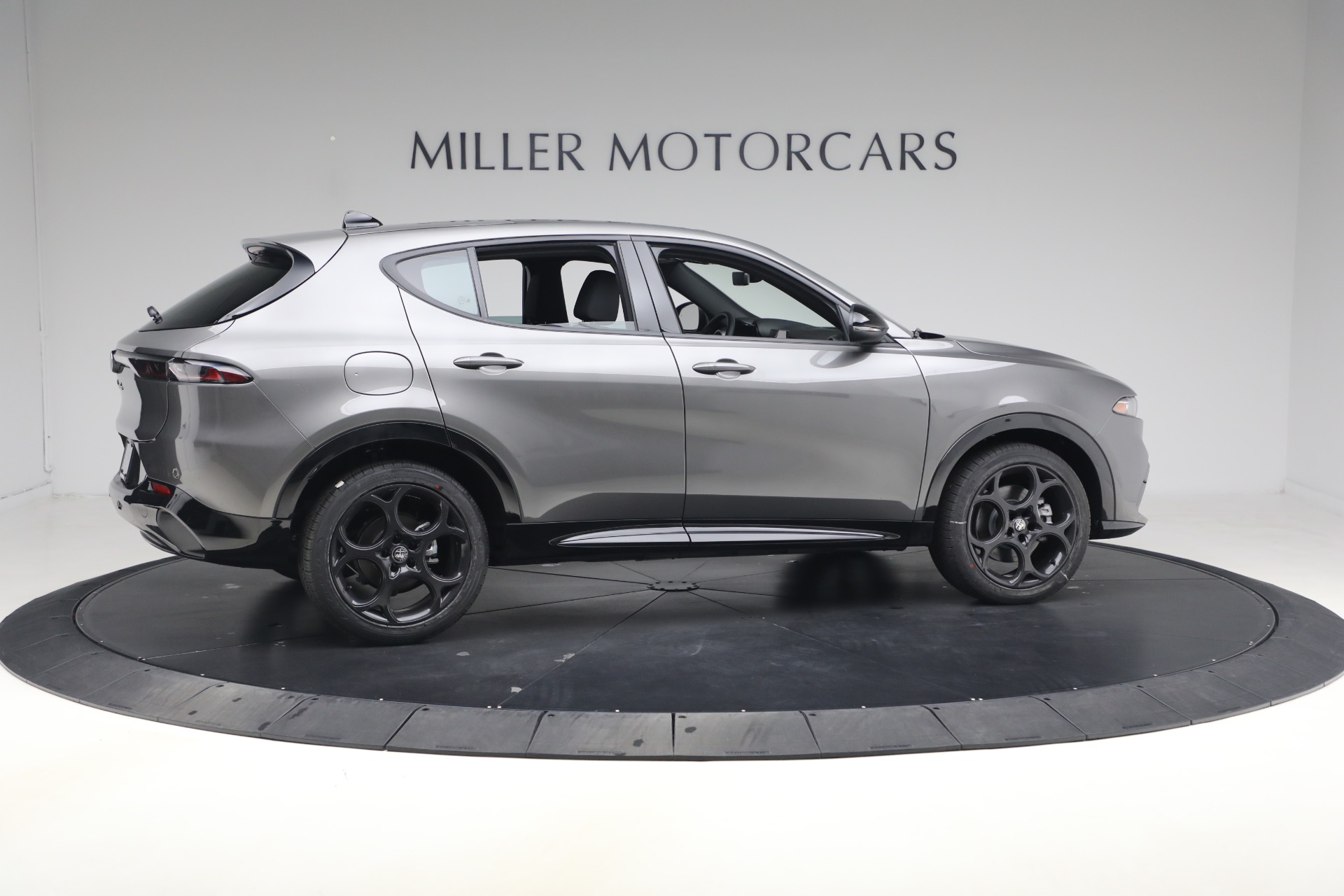 2026 Alfa Romeo Tonale Sprint - Photo 7