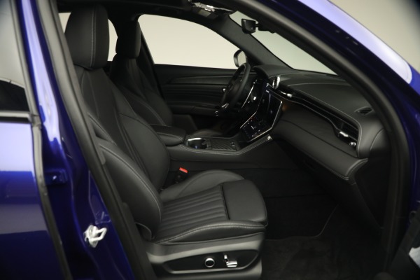 New 2026 Maserati Grecale Modena V6 for sale $92,055 at Bugatti of Greenwich in Greenwich CT 06830 16