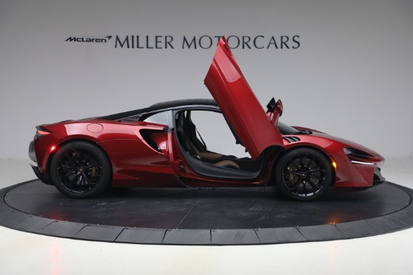 Used 2024 McLaren Artura TechLux for sale $182,900 at Bugatti of Greenwich in Greenwich CT 06830 19
