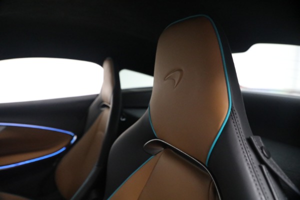 Used 2024 McLaren Artura TechLux for sale $182,900 at Bugatti of Greenwich in Greenwich CT 06830 27