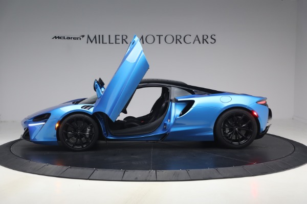 Used 2024 McLaren Artura Performance for sale $182,900 at Bugatti of Greenwich in Greenwich CT 06830 15