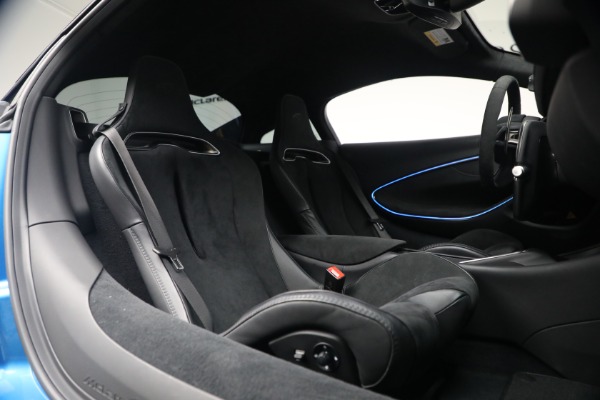 Used 2024 McLaren Artura Performance for sale $182,900 at Bugatti of Greenwich in Greenwich CT 06830 20