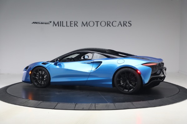 Used 2024 McLaren Artura Performance for sale $182,900 at Bugatti of Greenwich in Greenwich CT 06830 4