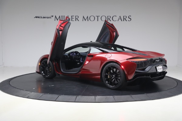 Used 2023 McLaren Artura Performance for sale $179,900 at Bugatti of Greenwich in Greenwich CT 06830 16