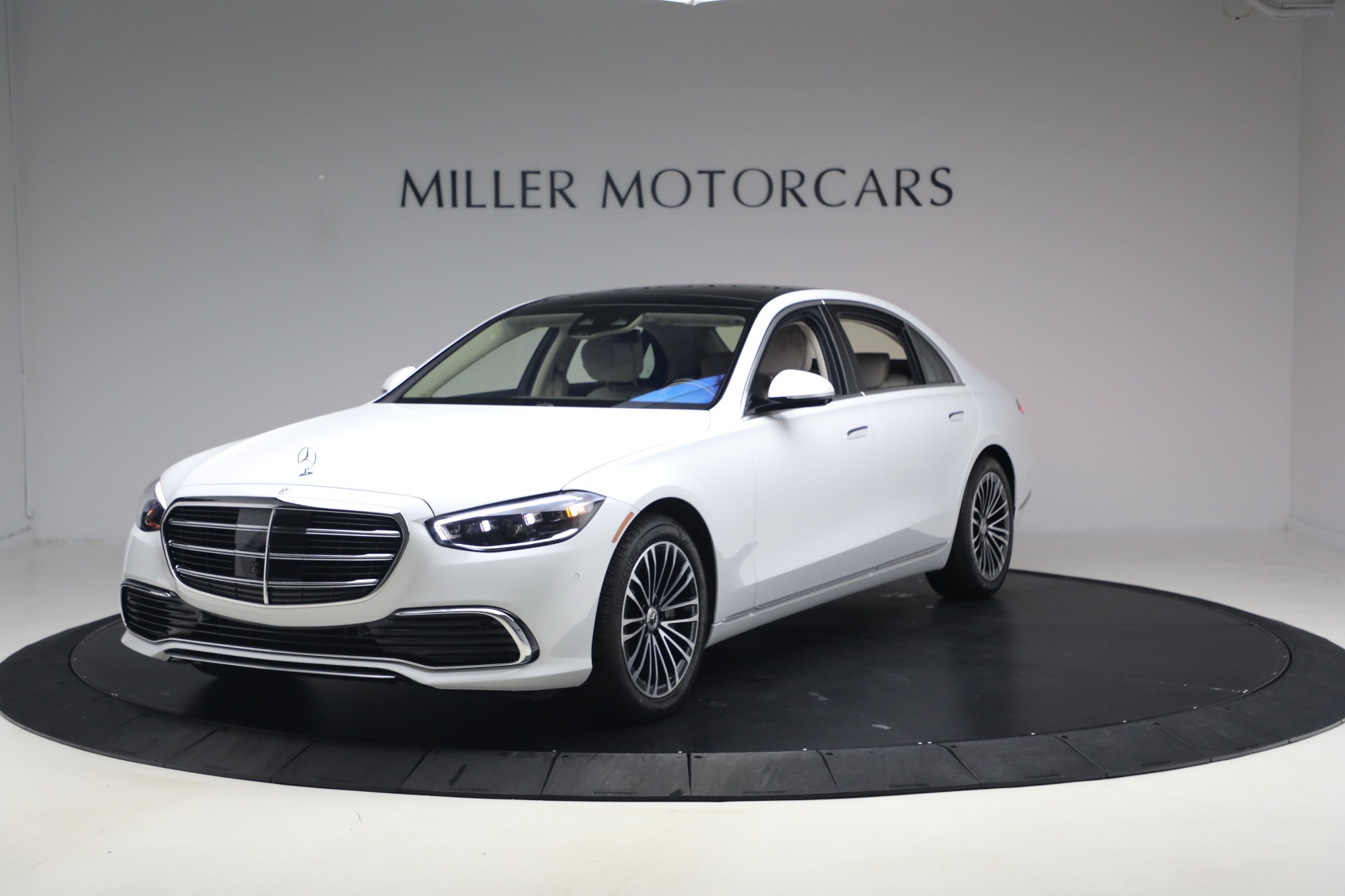 Used 2026 Mercedes-Benz S-Class S 580 4MATIC for sale $124,900 at Bugatti of Greenwich in Greenwich CT 06830 1