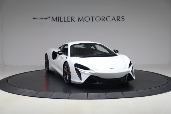 Used 2023 McLaren Artura TechLux for sale $164,900 at Bugatti of Greenwich in Greenwich CT 06830 11