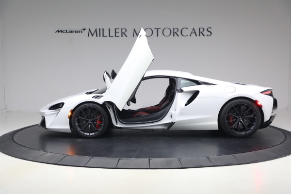 Used 2023 McLaren Artura TechLux for sale $164,900 at Bugatti of Greenwich in Greenwich CT 06830 15