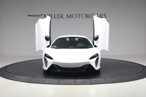 Used 2023 McLaren Artura TechLux for sale $164,900 at Bugatti of Greenwich in Greenwich CT 06830 21