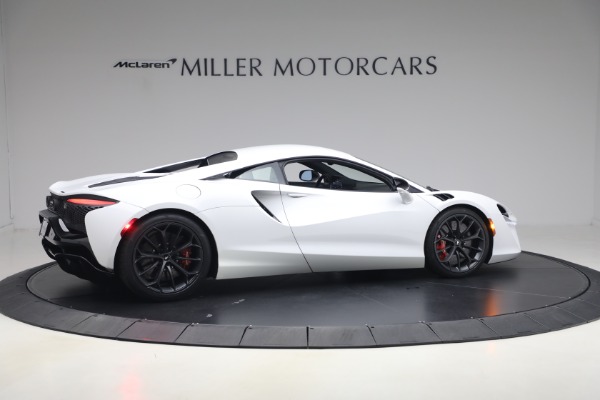 Used 2023 McLaren Artura TechLux for sale $164,900 at Bugatti of Greenwich in Greenwich CT 06830 8