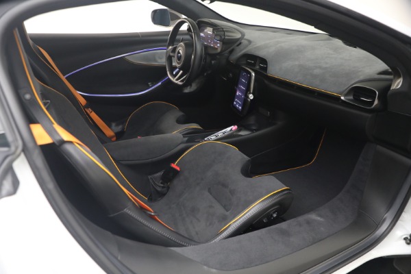 Used 2023 McLaren Artura Performance for sale $164,900 at Bugatti of Greenwich in Greenwich CT 06830 27
