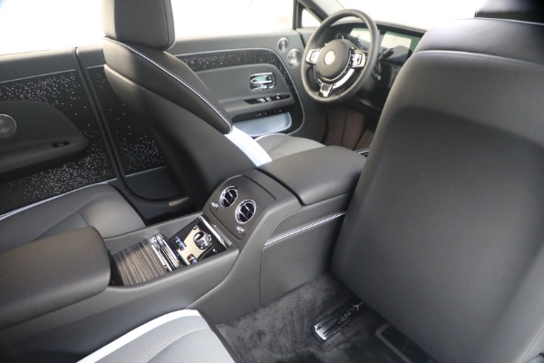 Used 2026 Rolls-Royce Spectre for sale $405,900 at Bugatti of Greenwich in Greenwich CT 06830 23