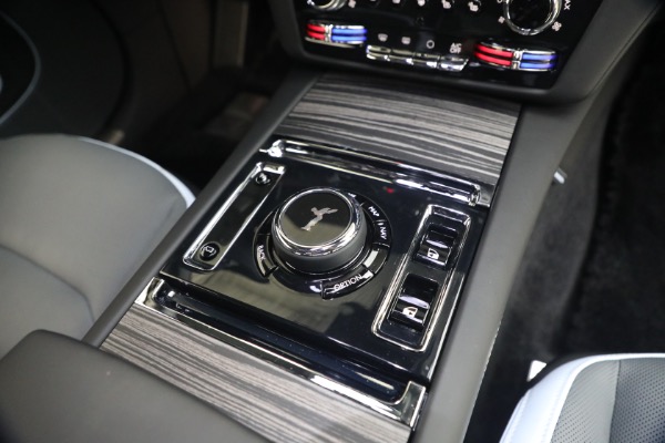 Used 2026 Rolls-Royce Spectre for sale $405,900 at Bugatti of Greenwich in Greenwich CT 06830 27