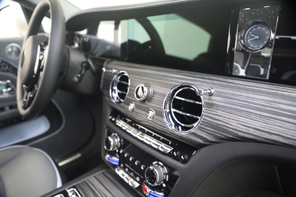 Used 2026 Rolls-Royce Spectre for sale $405,900 at Bugatti of Greenwich in Greenwich CT 06830 28