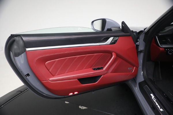 Used 2021 Porsche 911 Carrera S for sale $134,900 at Bugatti of Greenwich in Greenwich CT 06830 20