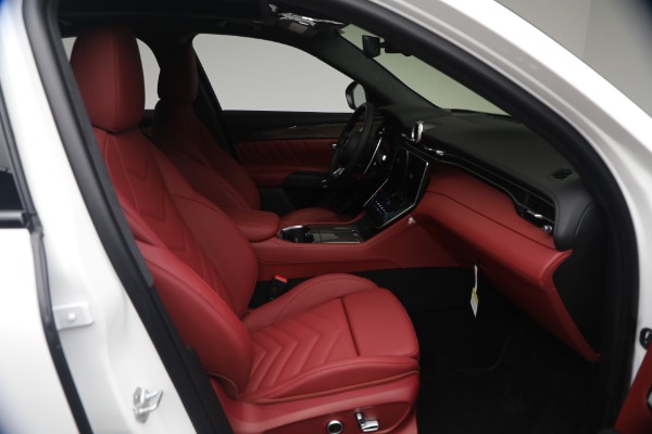 New 2026 Maserati Grecale Modena V6 for sale $99,195 at Bugatti of Greenwich in Greenwich CT 06830 16