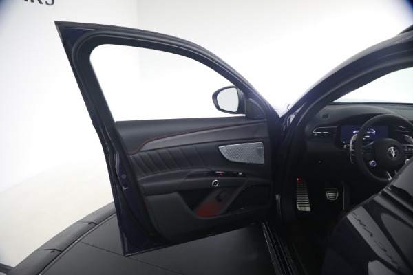 New 2026 Maserati Grecale Modena V6 for sale $100,905 at Bugatti of Greenwich in Greenwich CT 06830 23