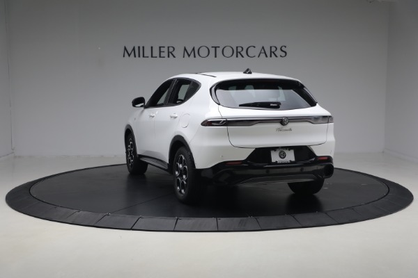 Used 2024 Alfa Romeo Tonale Hybrid Ti for sale $28,900 at Bugatti of Greenwich in Greenwich CT 06830 5