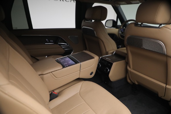 Used 2025 Land Rover Range Rover P530 Autobiography LWB for sale $153,900 at Bugatti of Greenwich in Greenwich CT 06830 26