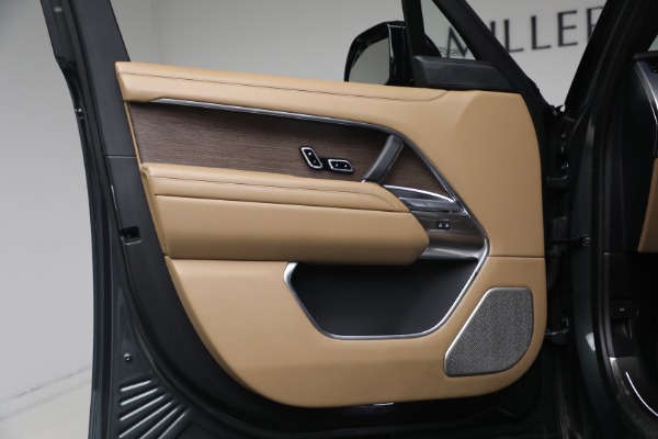 Used 2025 Land Rover Range Rover P530 Autobiography LWB for sale $153,900 at Bugatti of Greenwich in Greenwich CT 06830 28