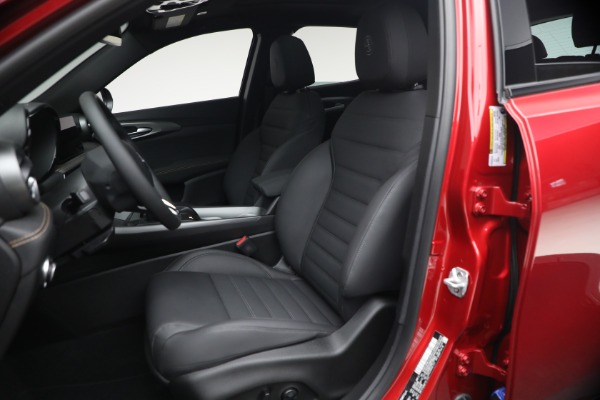 New 2026 Alfa Romeo Tonale Sprint for sale $46,935 at Bugatti of Greenwich in Greenwich CT 06830 15