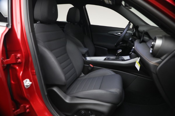 New 2026 Alfa Romeo Tonale Sprint for sale $46,935 at Bugatti of Greenwich in Greenwich CT 06830 17