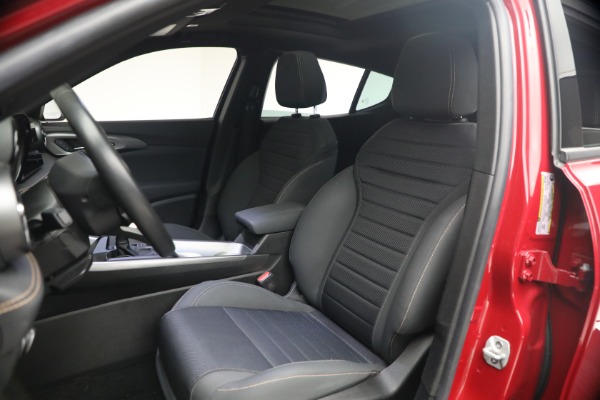 Used 2024 Alfa Romeo Tonale Hybrid Ti for sale $29,900 at Bugatti of Greenwich in Greenwich CT 06830 16