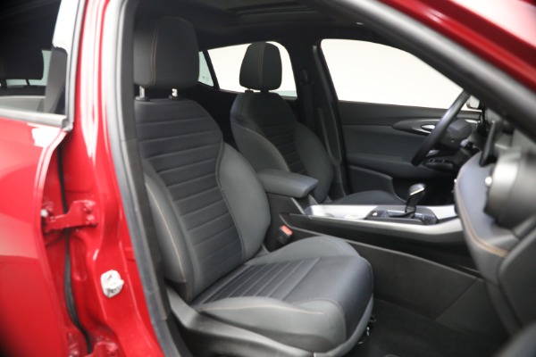 Used 2024 Alfa Romeo Tonale Hybrid Ti for sale $29,900 at Bugatti of Greenwich in Greenwich CT 06830 17