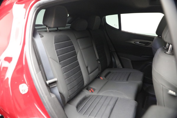Used 2024 Alfa Romeo Tonale Hybrid Ti for sale $29,900 at Bugatti of Greenwich in Greenwich CT 06830 21
