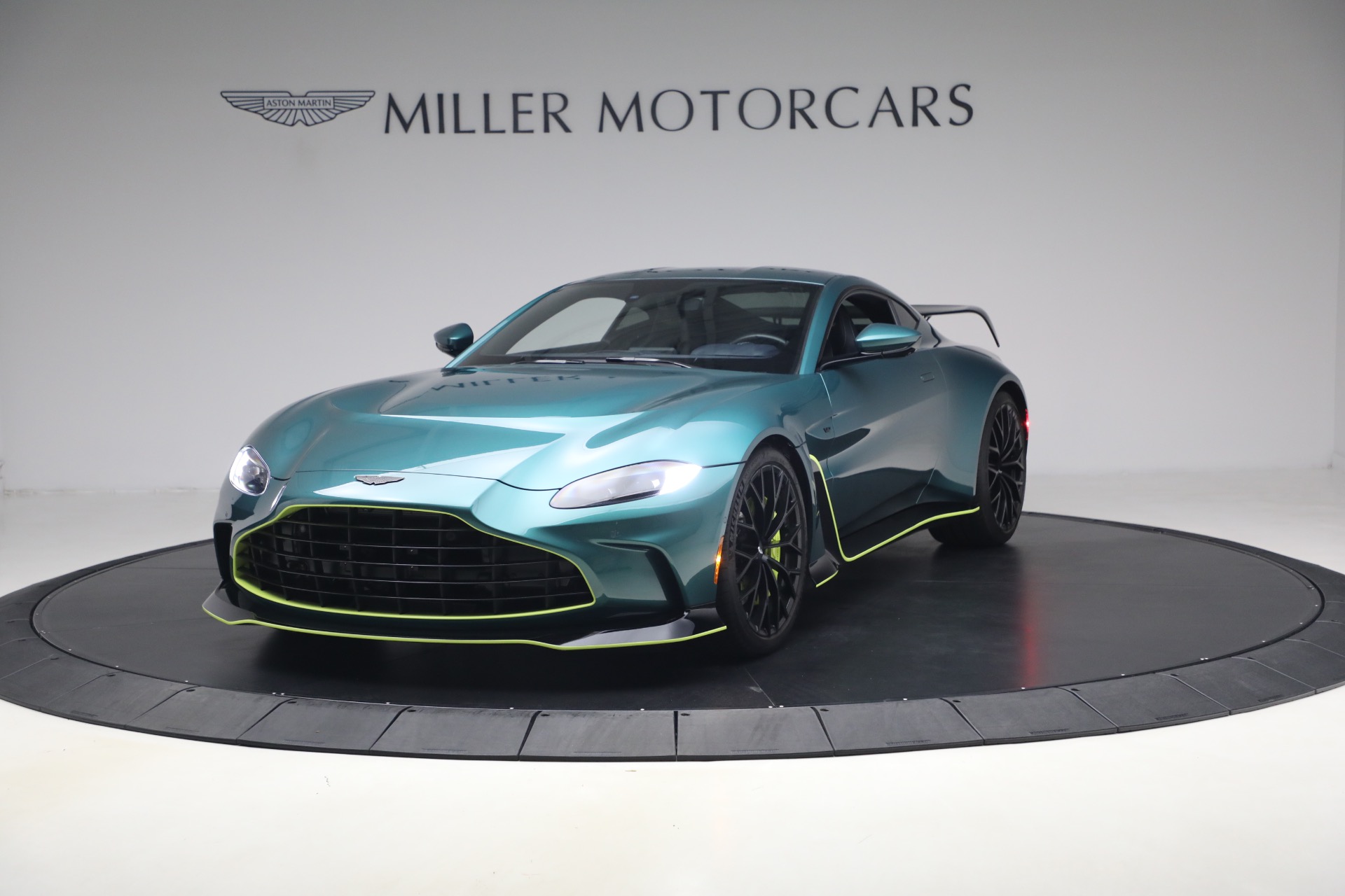 Used 2023 Aston Martin Vantage V12 for sale $245,900 at Bugatti of Greenwich in Greenwich CT 06830 1
