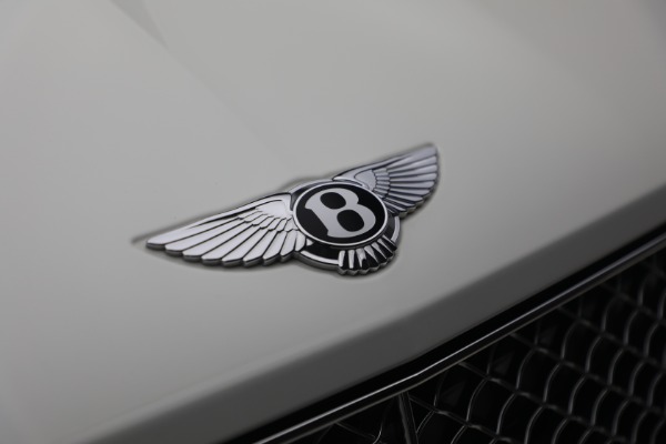 Used 2022 Bentley Bentayga V8 for sale $137,900 at Bugatti of Greenwich in Greenwich CT 06830 13