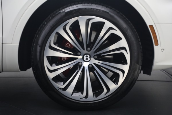 Used 2022 Bentley Bentayga V8 for sale $137,900 at Bugatti of Greenwich in Greenwich CT 06830 17