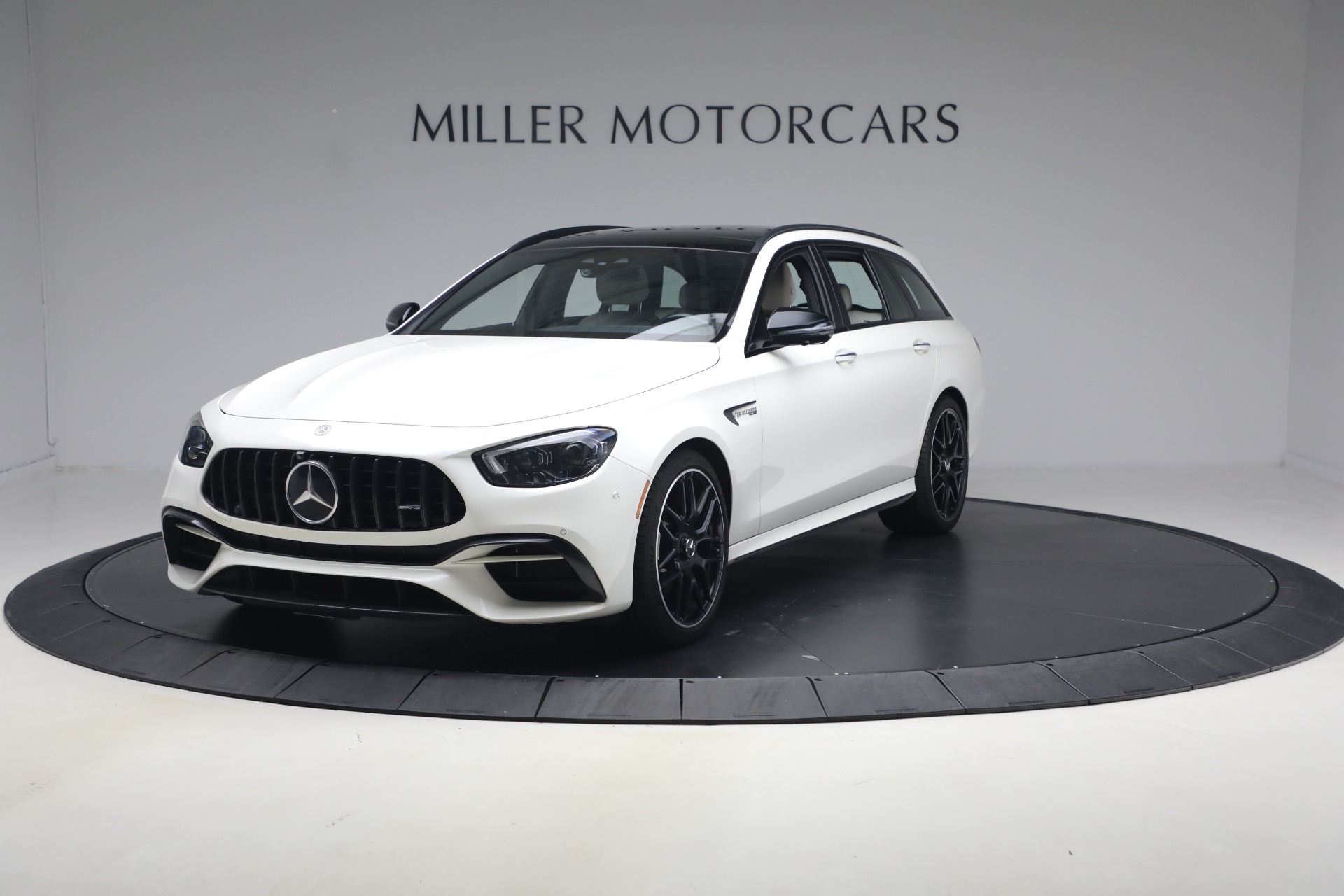 Used 2021 Mercedes-Benz E-Class AMG E 63 S for sale $82,900 at Bugatti of Greenwich in Greenwich CT 06830 1