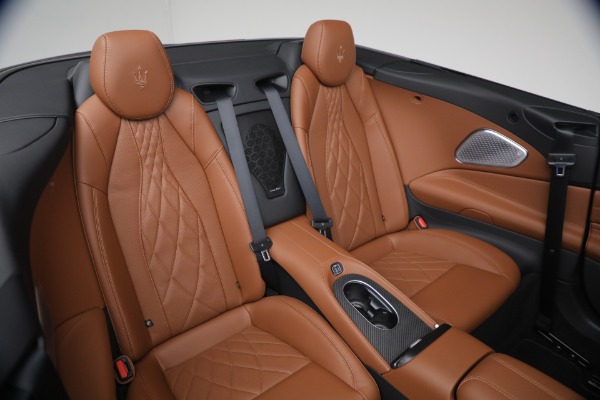 New 2026 Maserati GranCabrio for sale $178,105 at Bugatti of Greenwich in Greenwich CT 06830 20