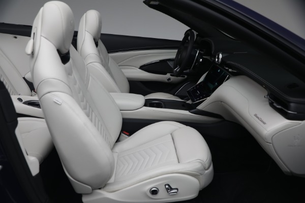 New 2026 Maserati GranCabrio Trofeo for sale $200,785 at Bugatti of Greenwich in Greenwich CT 06830 14