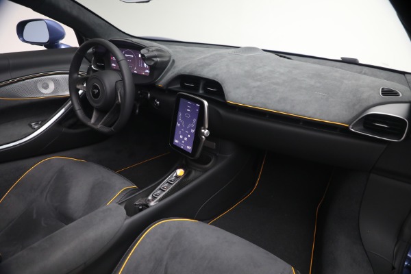 New 2026 McLaren Artura Spider Performance for sale $336,300 at Bugatti of Greenwich in Greenwich CT 06830 26