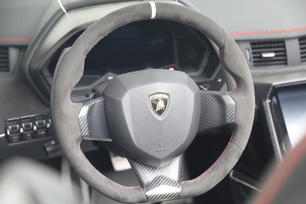 Used 2017 Lamborghini Centenario Roadster for sale $3,995,000 at Bugatti of Greenwich in Greenwich CT 06830 17