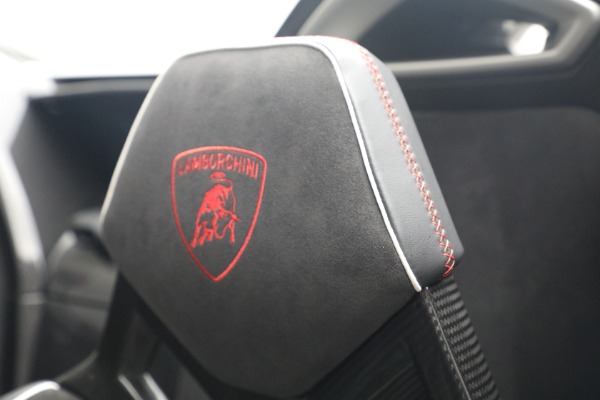 Used 2017 Lamborghini Centenario Roadster for sale $3,995,000 at Bugatti of Greenwich in Greenwich CT 06830 20