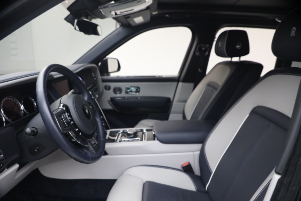Used 2022 Rolls-Royce Black Badge Cullinan for sale $299,900 at Bugatti of Greenwich in Greenwich CT 06830 16