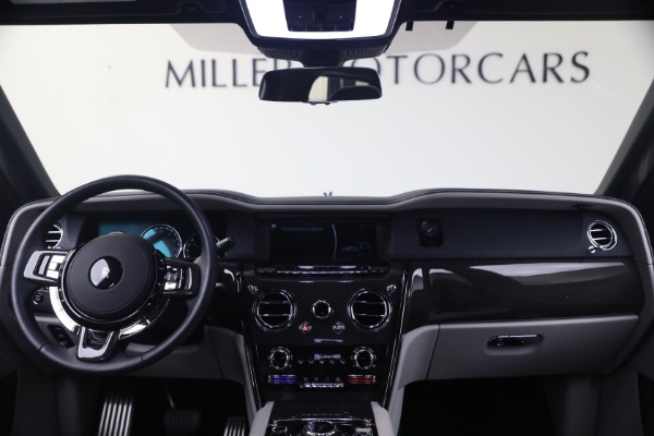 Used 2022 Rolls-Royce Black Badge Cullinan for sale $299,900 at Bugatti of Greenwich in Greenwich CT 06830 4