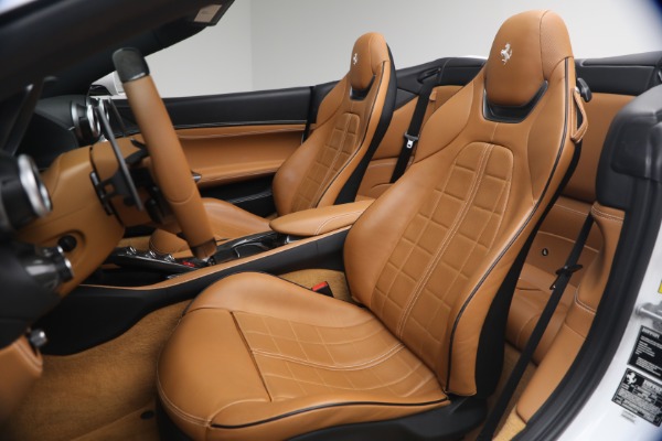 Used 2023 Ferrari Portofino M for sale $267,900 at Bugatti of Greenwich in Greenwich CT 06830 16