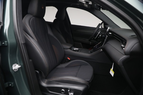New 2026 Maserati Grecale Modena V6 for sale $96,825 at Bugatti of Greenwich in Greenwich CT 06830 17